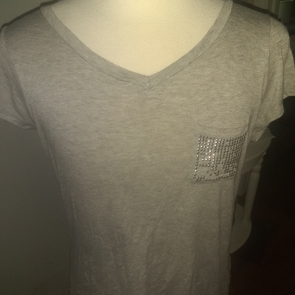 Ocasion Size M T-shirt (Item#D0013)